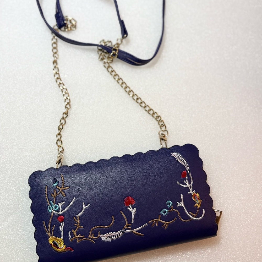 Whimsical Embroidered Navy Crossbody - Fairytale Scalloped Edge Gold Chain - Picture 3 of 11